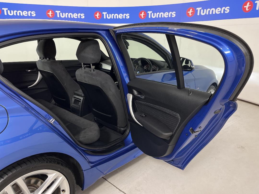 Photo '19' of BMW 118I Photo '19' of BMW 118I