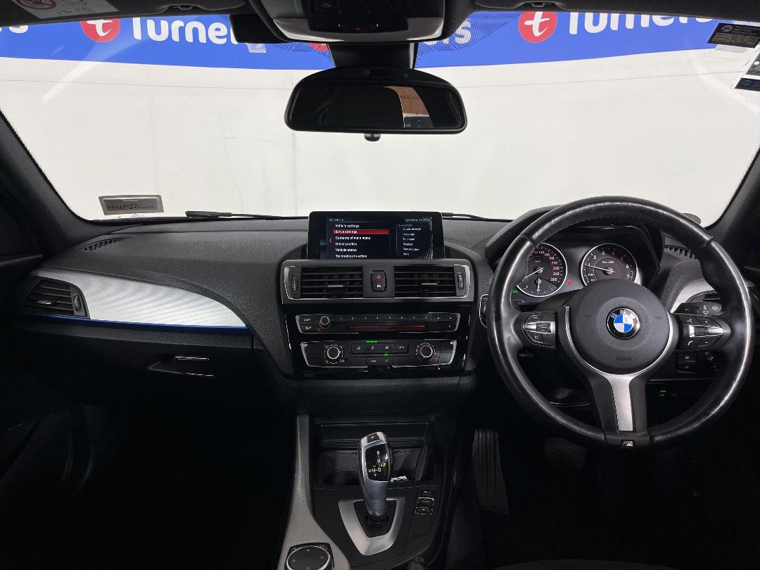Photo '17' of BMW 118I Photo '17' of BMW 118I