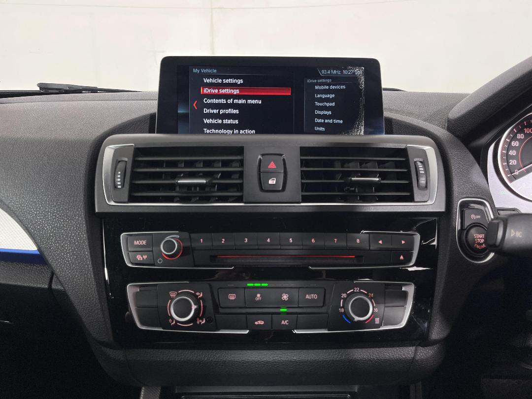 Photo '18' of BMW 118I Photo '18' of BMW 118I