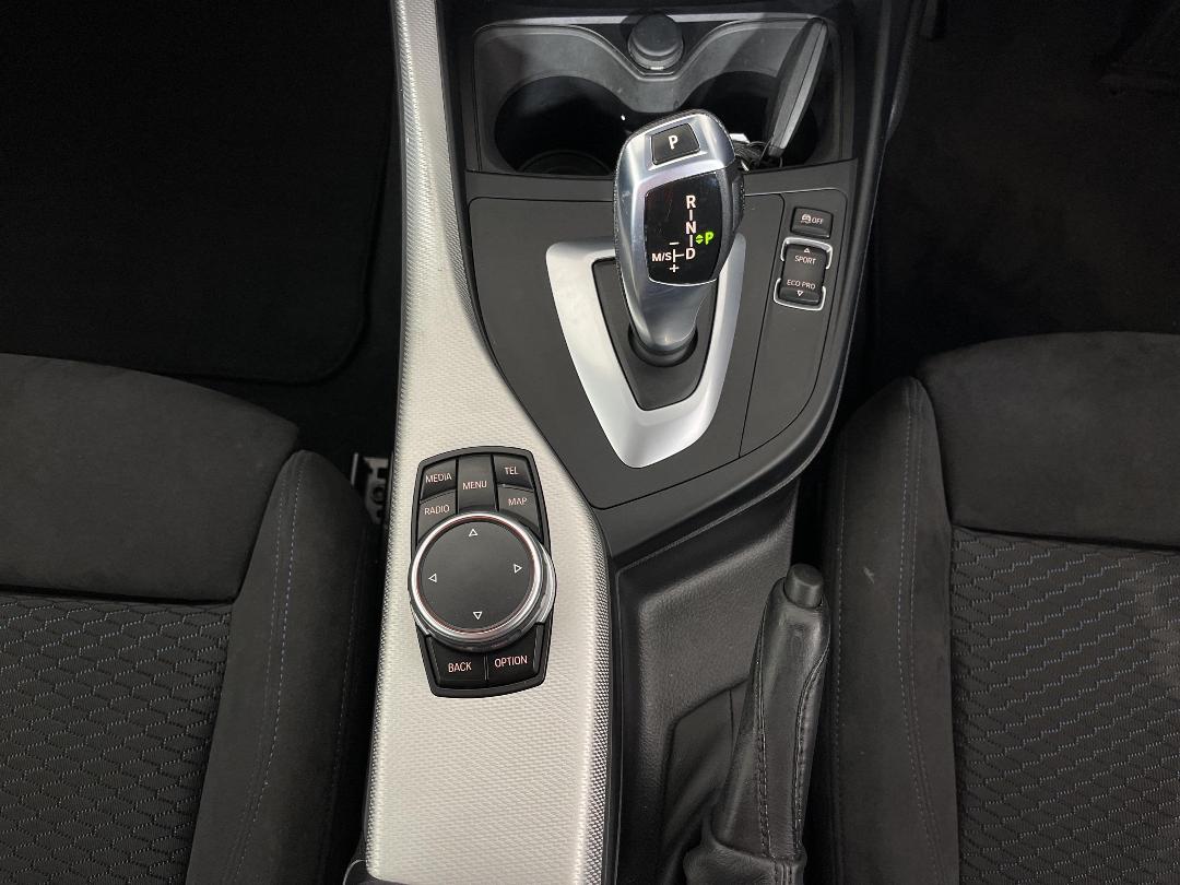 Photo '23' of BMW 118I Photo '23' of BMW 118I