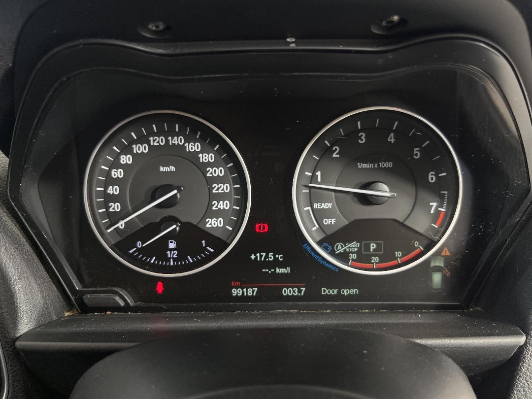 Photo '21' of BMW 118I