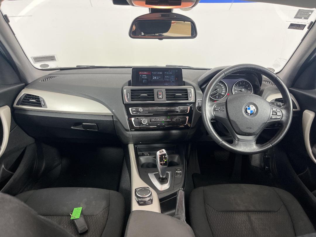 Photo '17' of BMW 118I