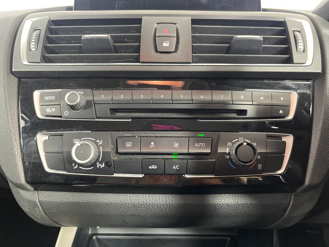 Photo '24' of BMW 118I