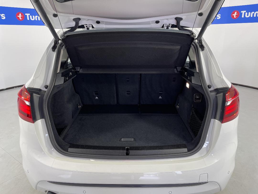 Photo '14' of BMW 2 Series