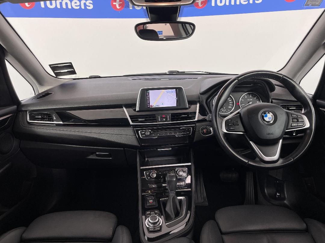 Photo '17' of BMW 2 Series