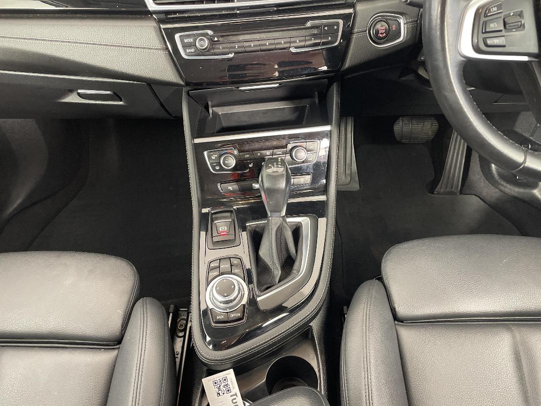 Photo '18' of BMW 2 Series