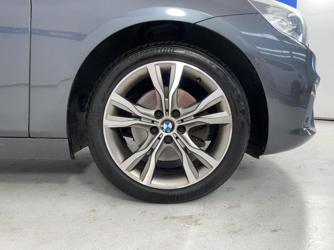 Photo '9' of BMW 2 Series