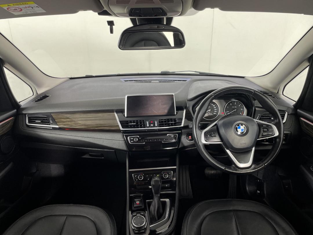 Photo '17' of BMW 218D Photo '17' of BMW 218D