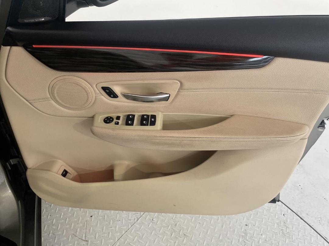 Photo '15' of BMW 218D