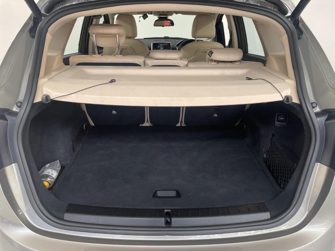 Photo '14' of BMW 218D