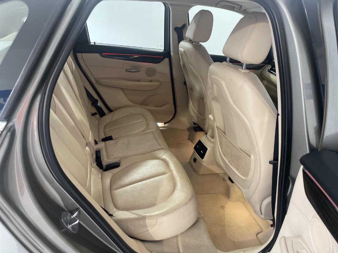 Photo '20' of BMW 218D