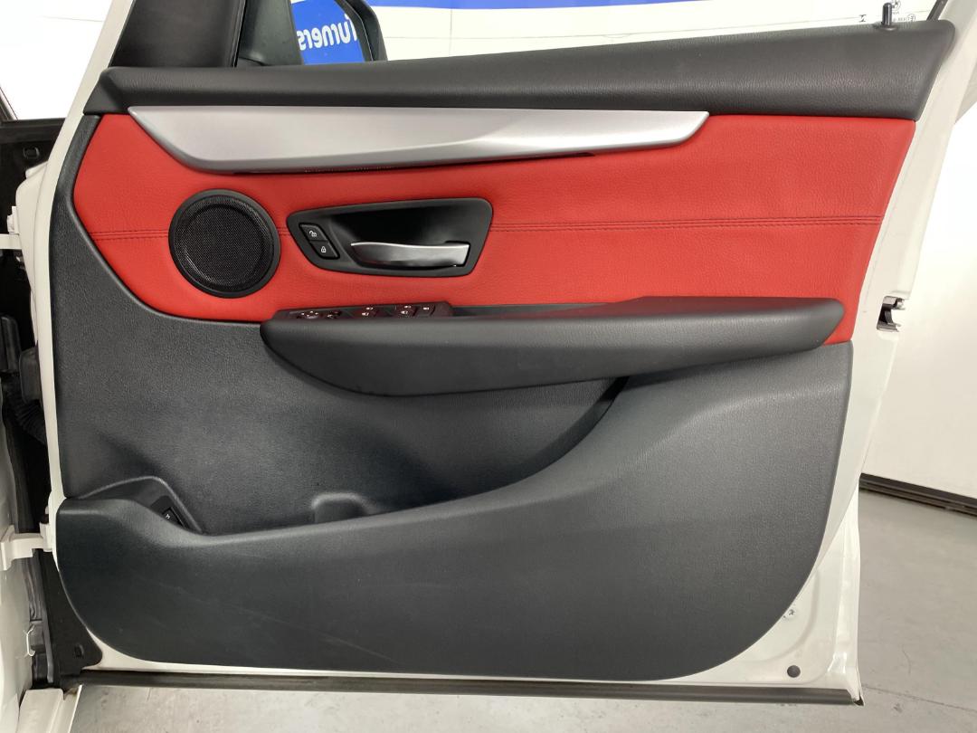 Photo '15' of BMW 218D