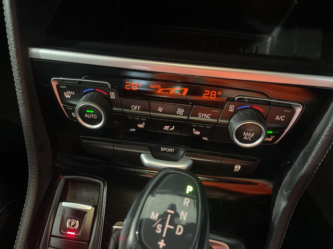 Photo '32' of BMW 218D Photo '32' of BMW 218D