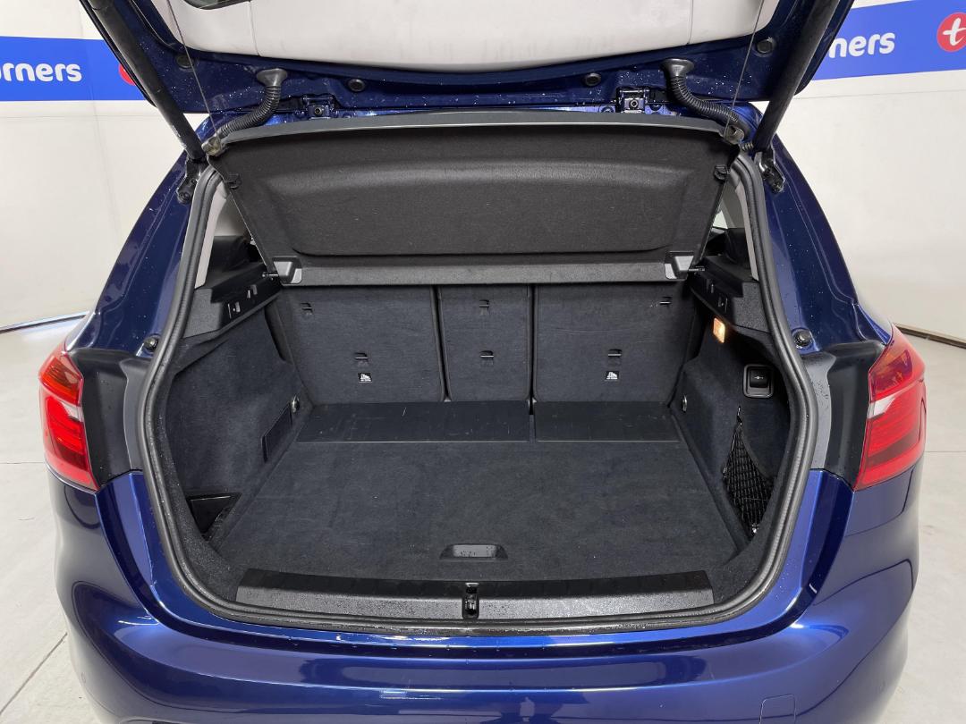 Photo '14' of BMW 218I Photo '14' of BMW 218I