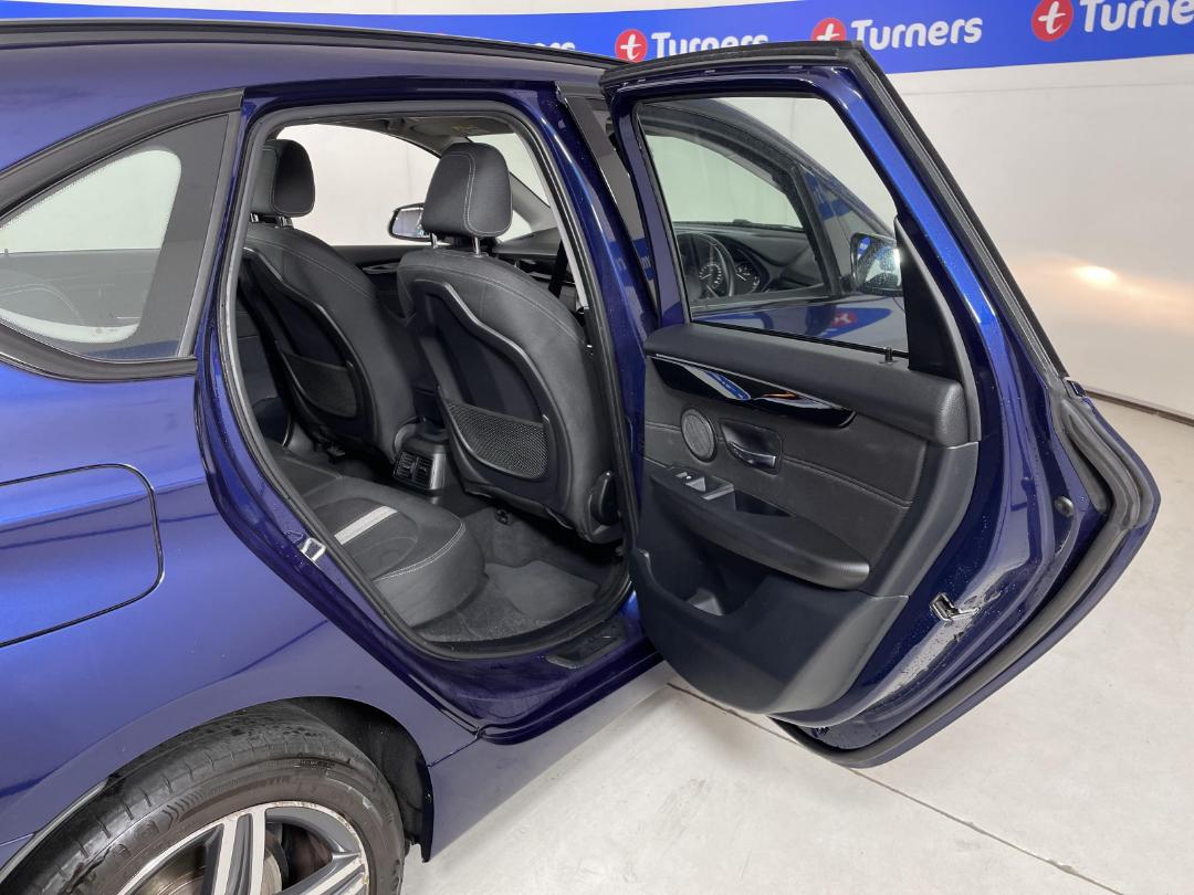 Photo '19' of BMW 218I Photo '19' of BMW 218I