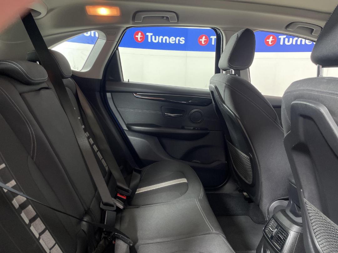 Photo '20' of BMW 218I Photo '20' of BMW 218I