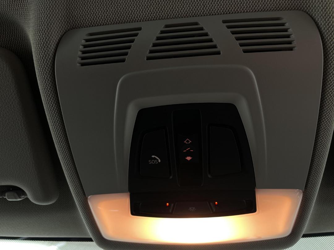 Photo '30' of BMW 218I Photo '30' of BMW 218I