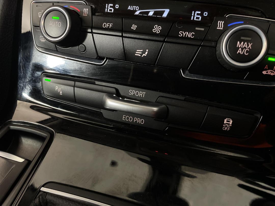 Photo '34' of BMW 218I Photo '34' of BMW 218I