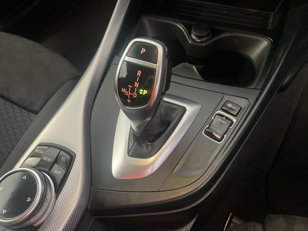 Photo '30' of BMW 220I Photo '30' of BMW 220I