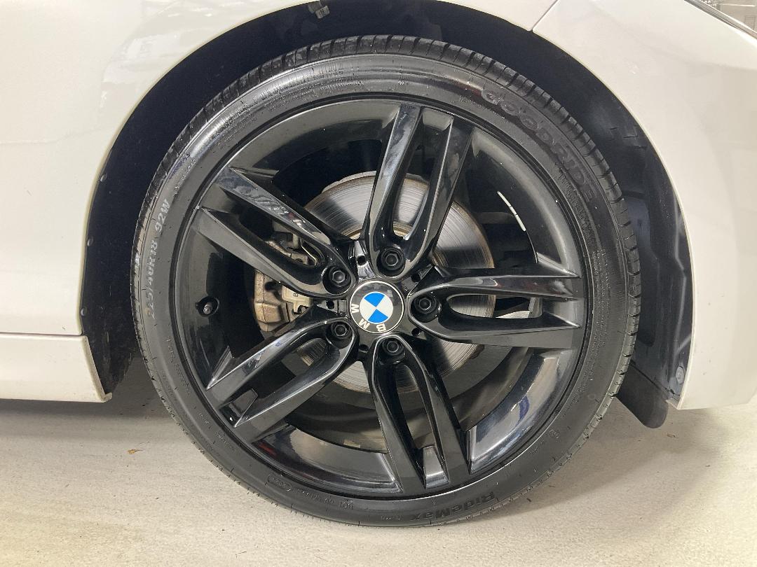 Photo '9' of BMW 220I