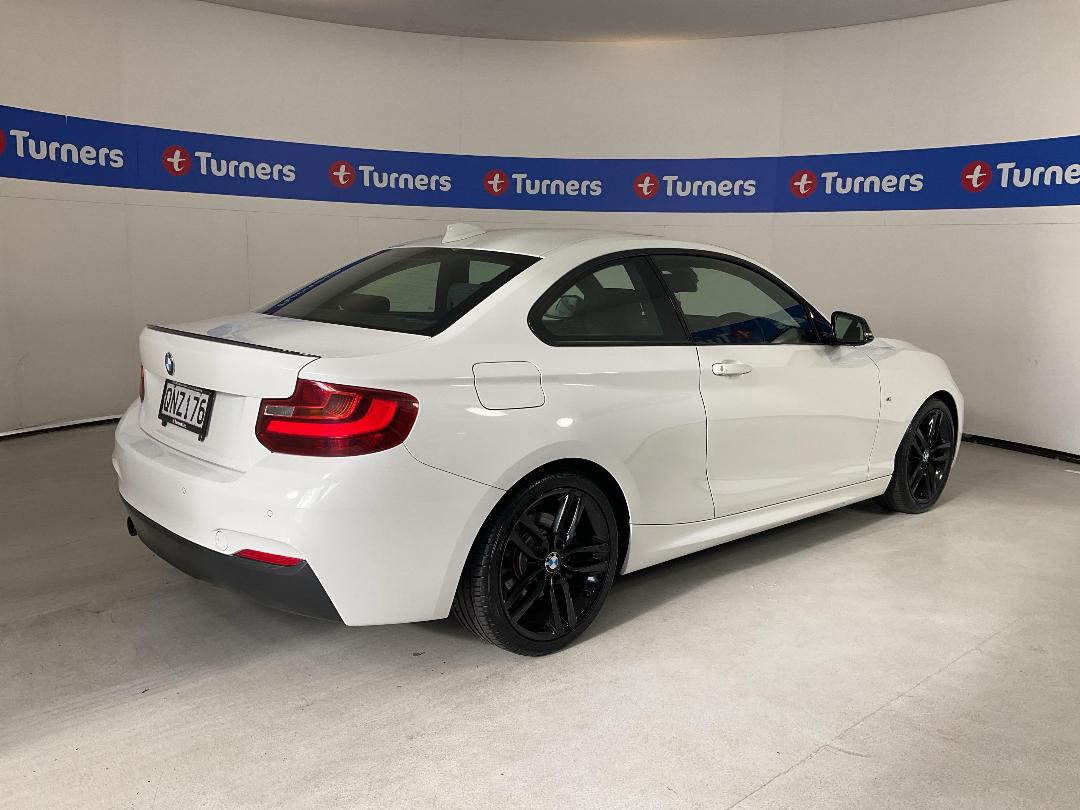 Photo '7' of BMW 220I