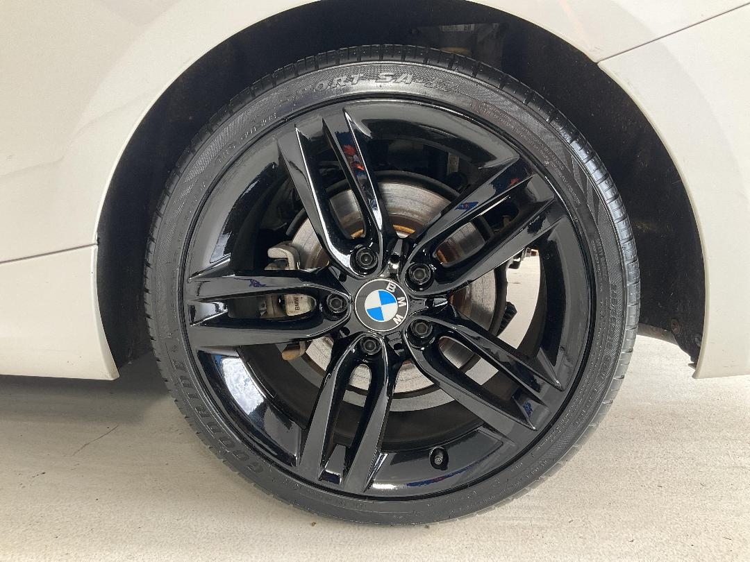 Photo '11' of BMW 220I