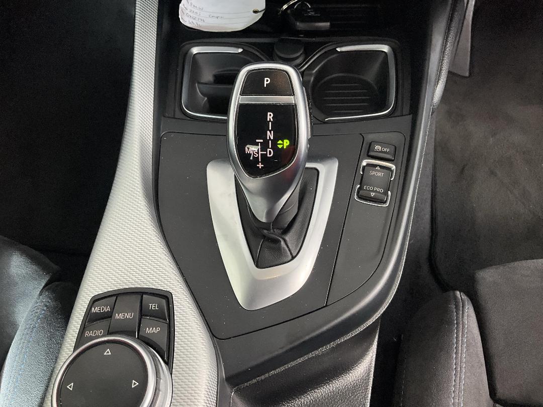 Photo '18' of BMW 220I