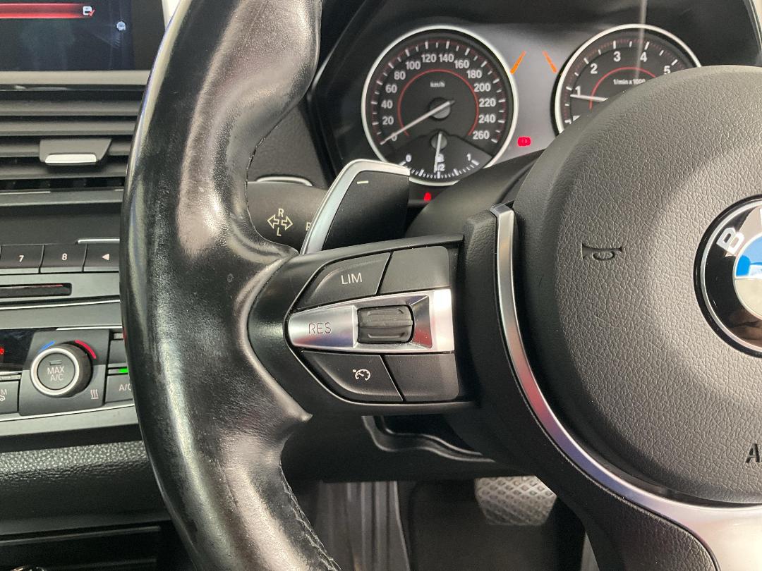 Photo '25' of BMW 220I