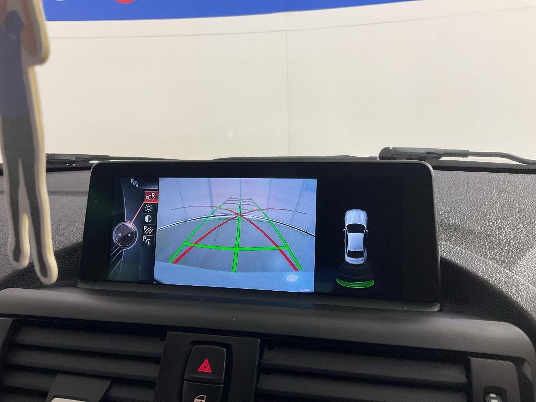 Photo '32' of BMW 220I