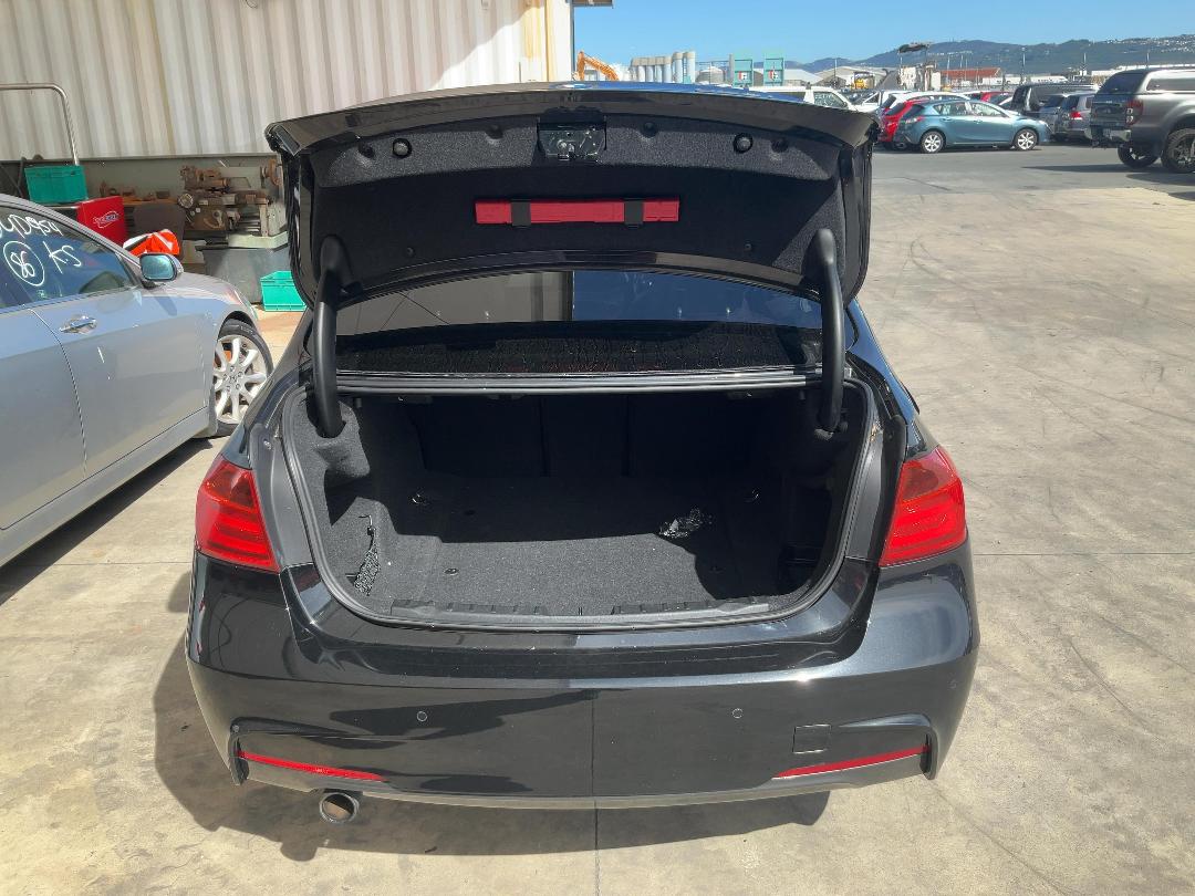 Photo '8' of BMW 3 Series 320I