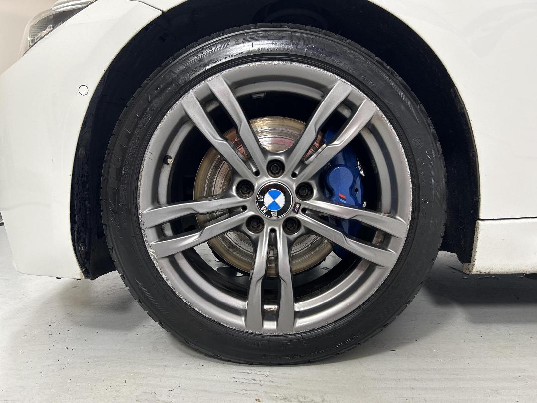 Photo '10' of BMW 3 Series