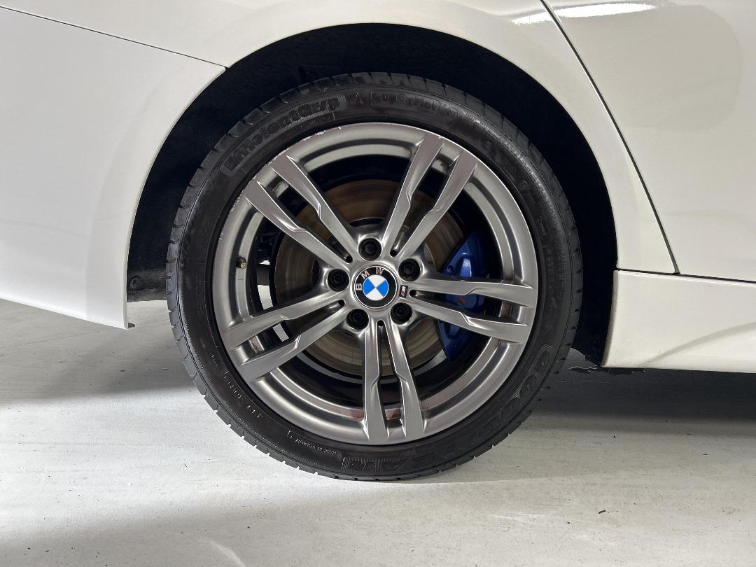 Photo '12' of BMW 3 Series