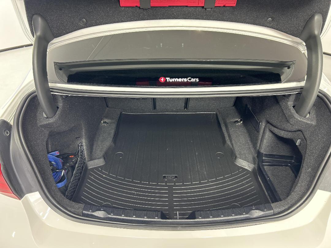 Photo '14' of BMW 3 Series