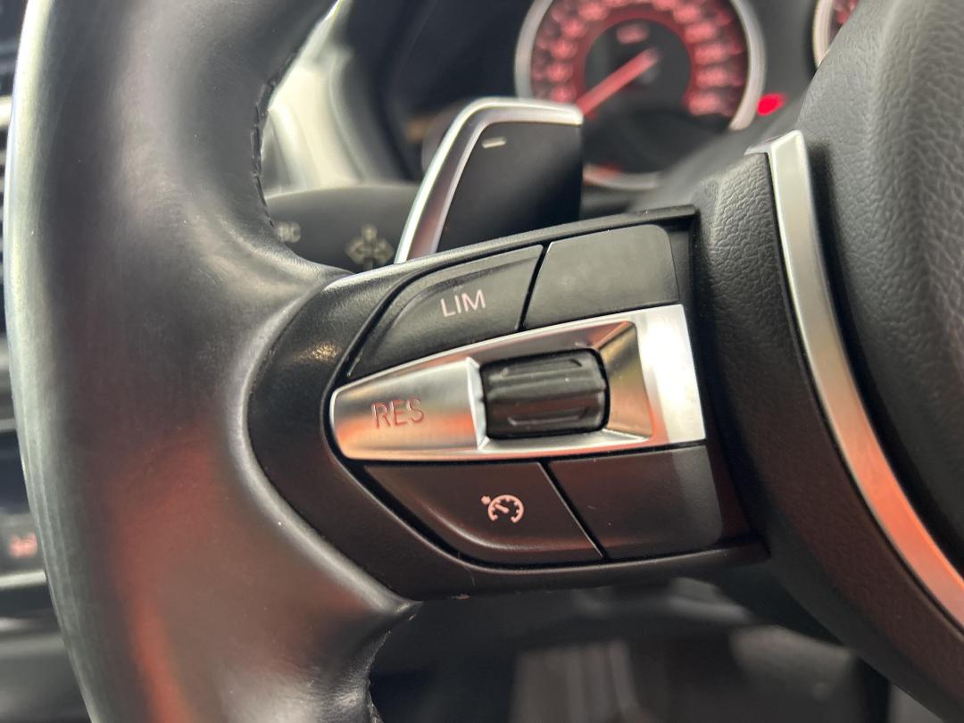 Photo '28' of BMW 3 Series