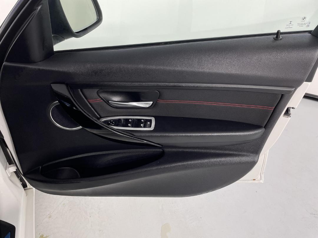 Photo '15' of BMW 320D