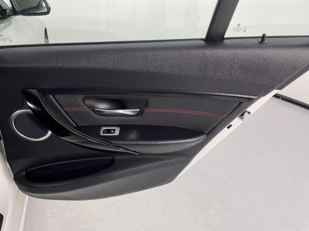 Photo '19' of BMW 320D