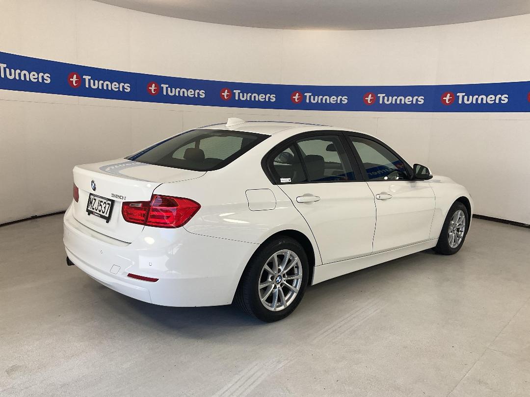 Photo '7' of BMW 320I Photo '7' of BMW 320I