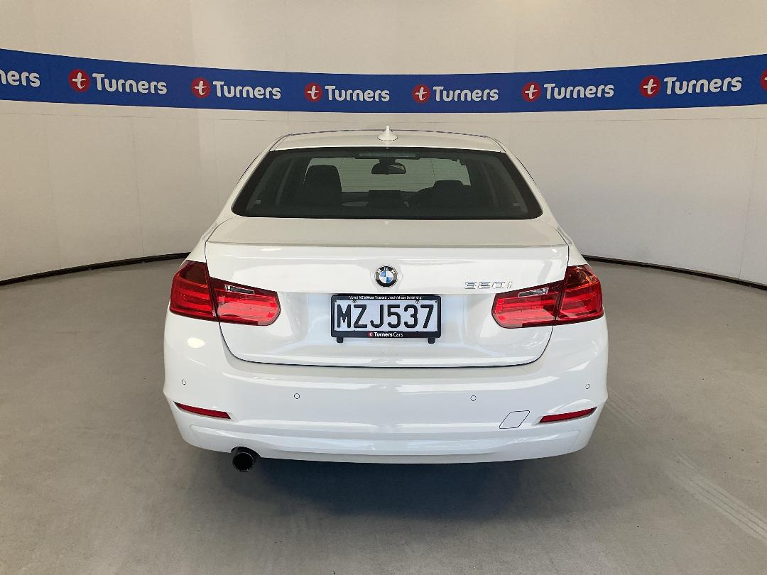 Photo '6' of BMW 320I Photo '6' of BMW 320I