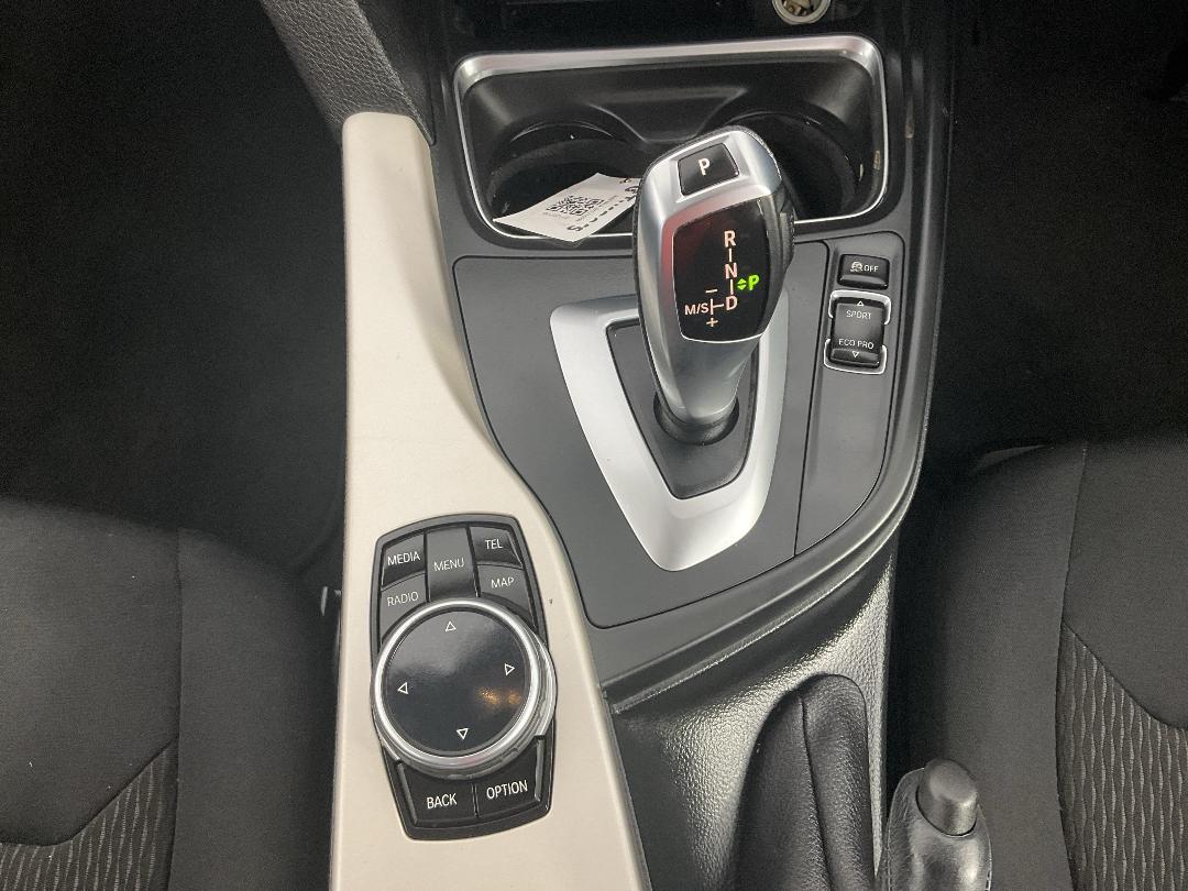 Photo '18' of BMW 320I Photo '18' of BMW 320I