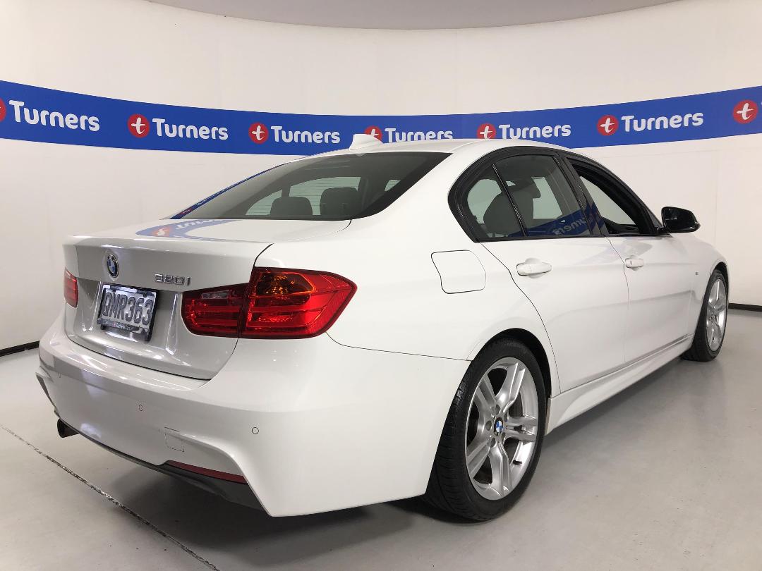 Photo '7' of BMW 320I Photo '7' of BMW 320I