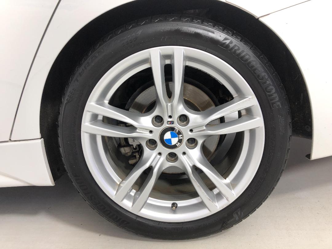 Photo '11' of BMW 320I Photo '11' of BMW 320I