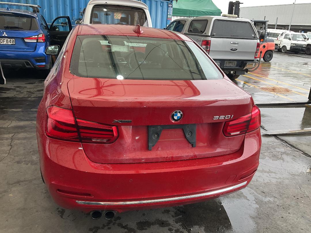 Photo '8' of BMW 320I X Drive Photo '8' of BMW 320I X Drive