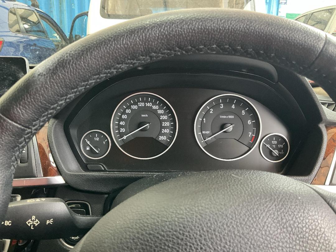 Photo '15' of BMW 320I X Drive Photo '15' of BMW 320I X Drive