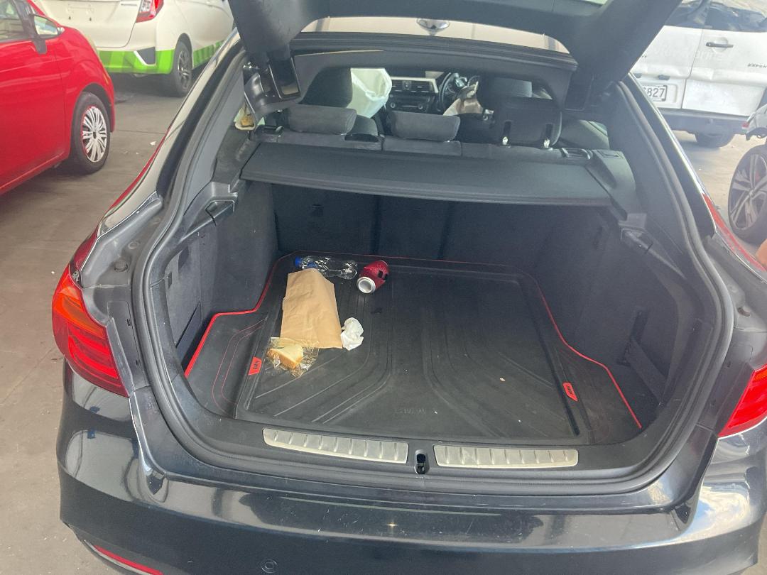 Photo '21' of BMW 320I GT Photo '21' of BMW 320I GT