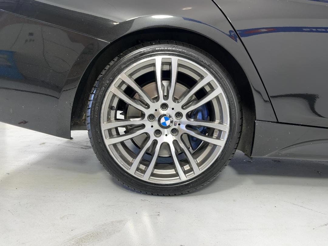 Photo '12' of BMW 320I