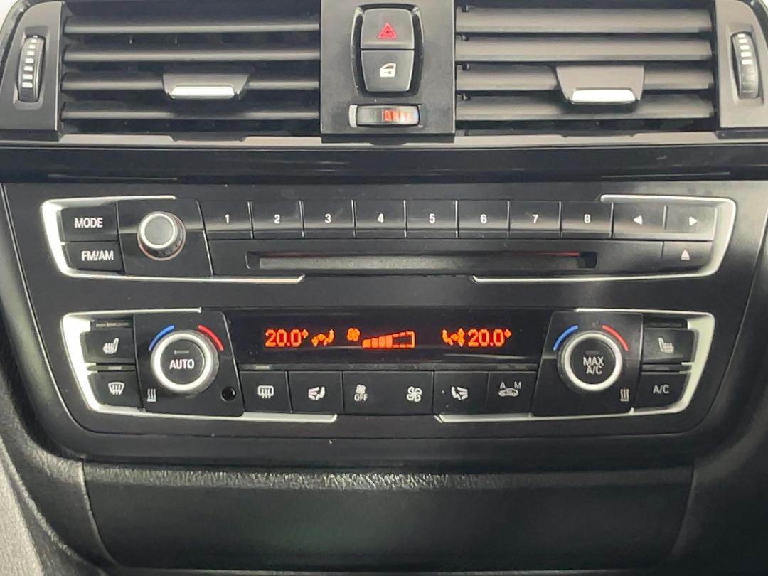 Photo '30' of BMW 320I