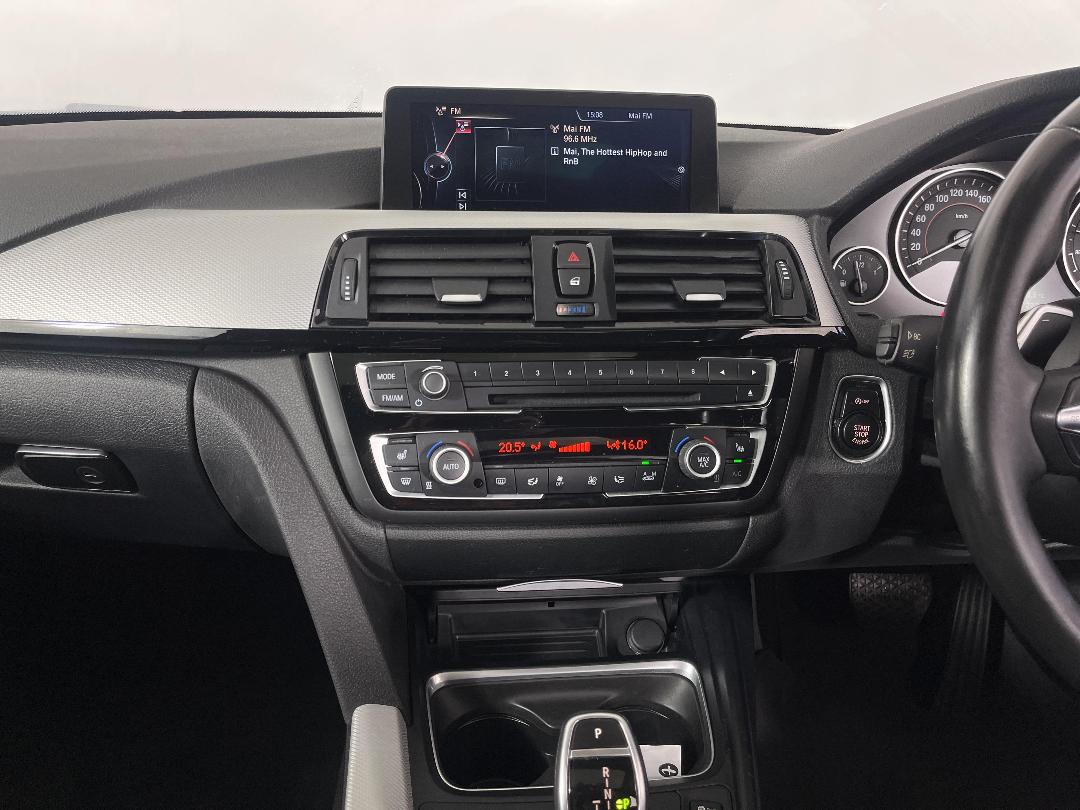 Photo '18' of BMW 4 Series Photo '18' of BMW 4 Series