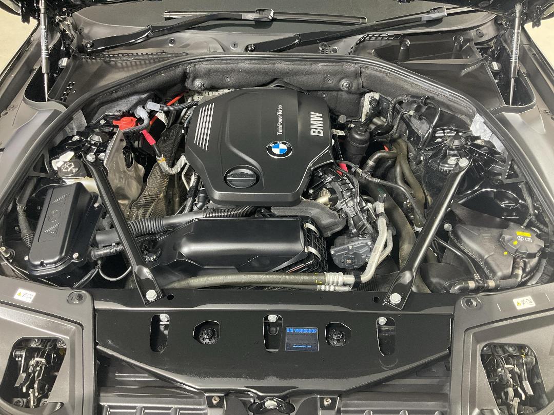 Photo '13' of BMW 5 Series