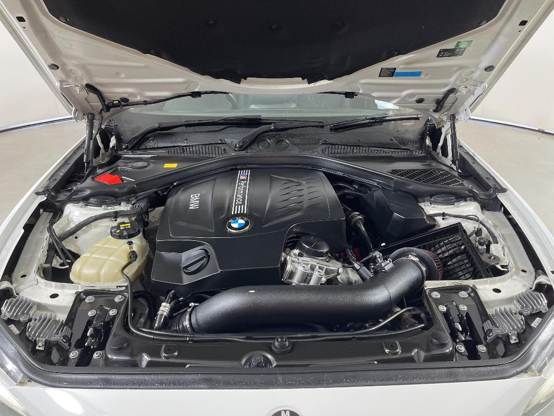 Photo '13' of BMW M235I