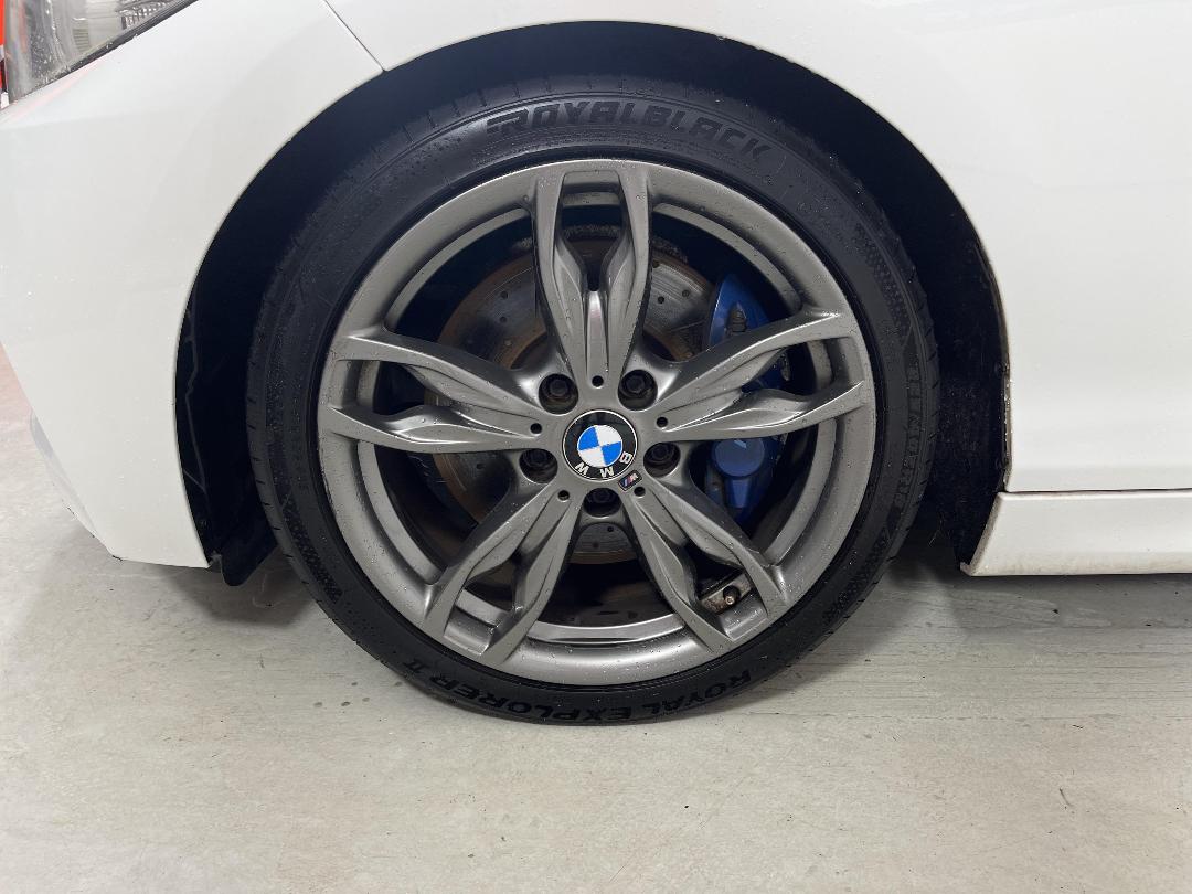 Photo '10' of BMW M235I